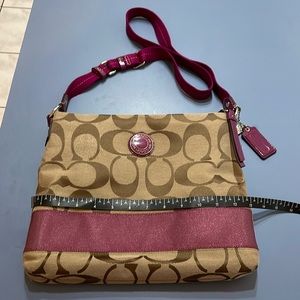 Coach large crossbody excellent condition. Beige and purple.